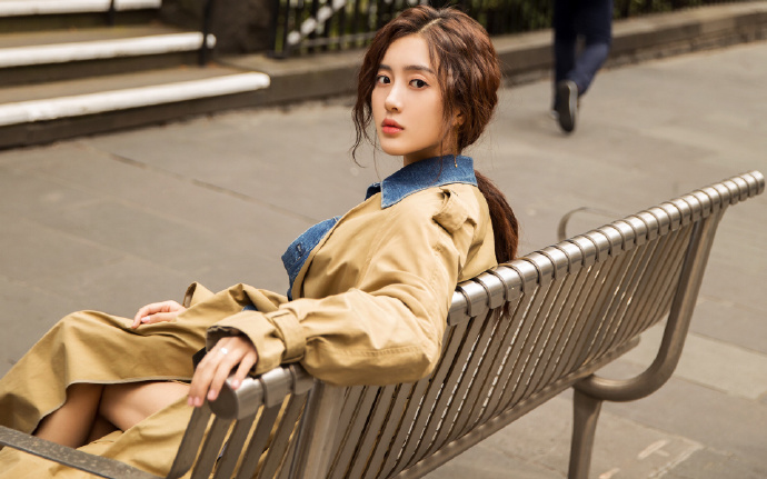 卖手链、发绳……轻轻创业的年轻人把生意做“小”